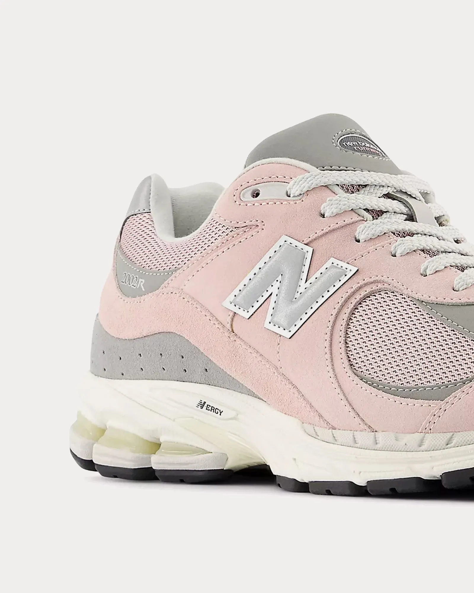 2002r Orb Pink / Shadow Grey / Silver Metallic Low Top Sneakers