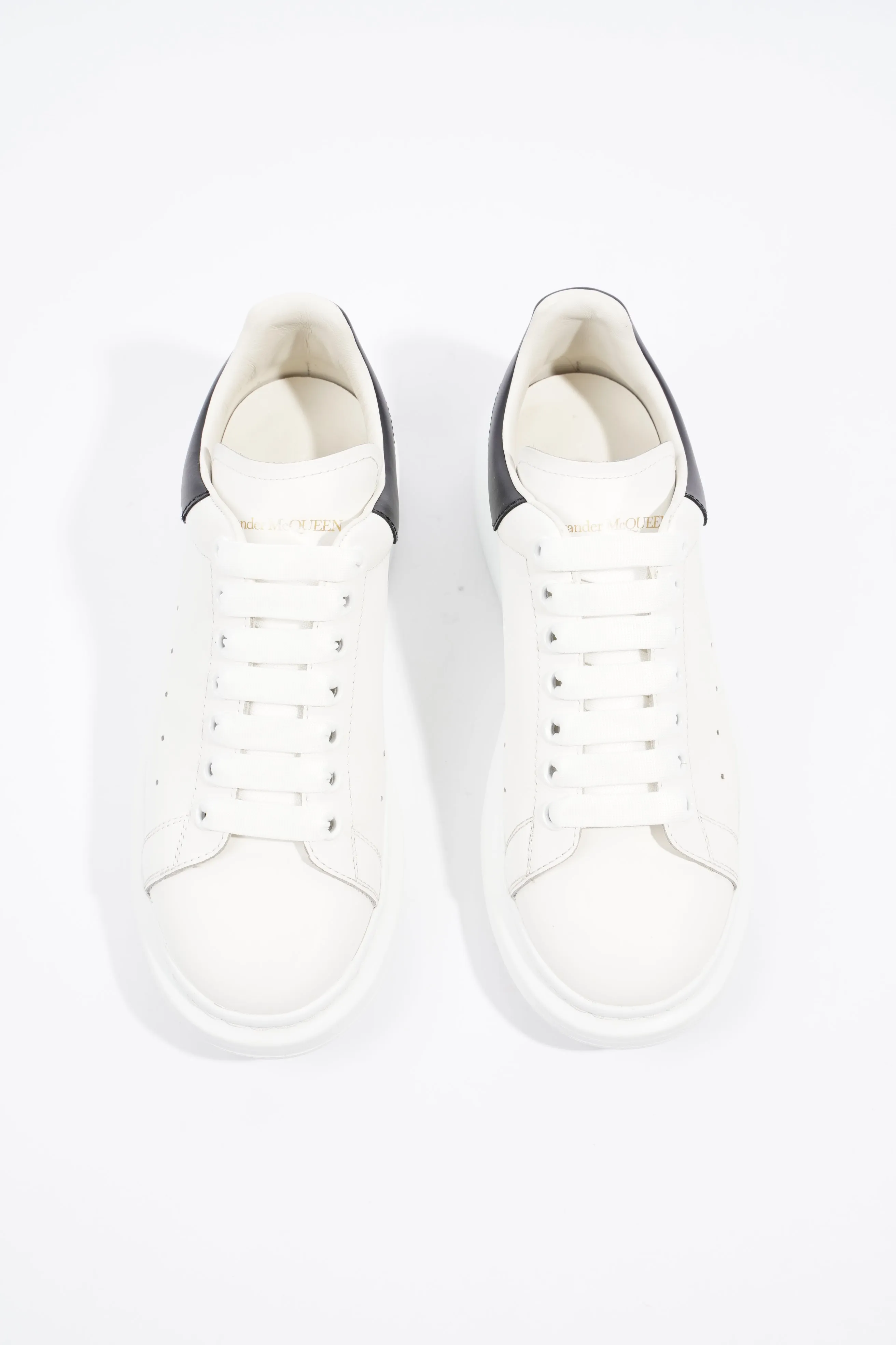 Alexander McQueen Oversized Sneaker White / Black Tab EU 39 / UK 5