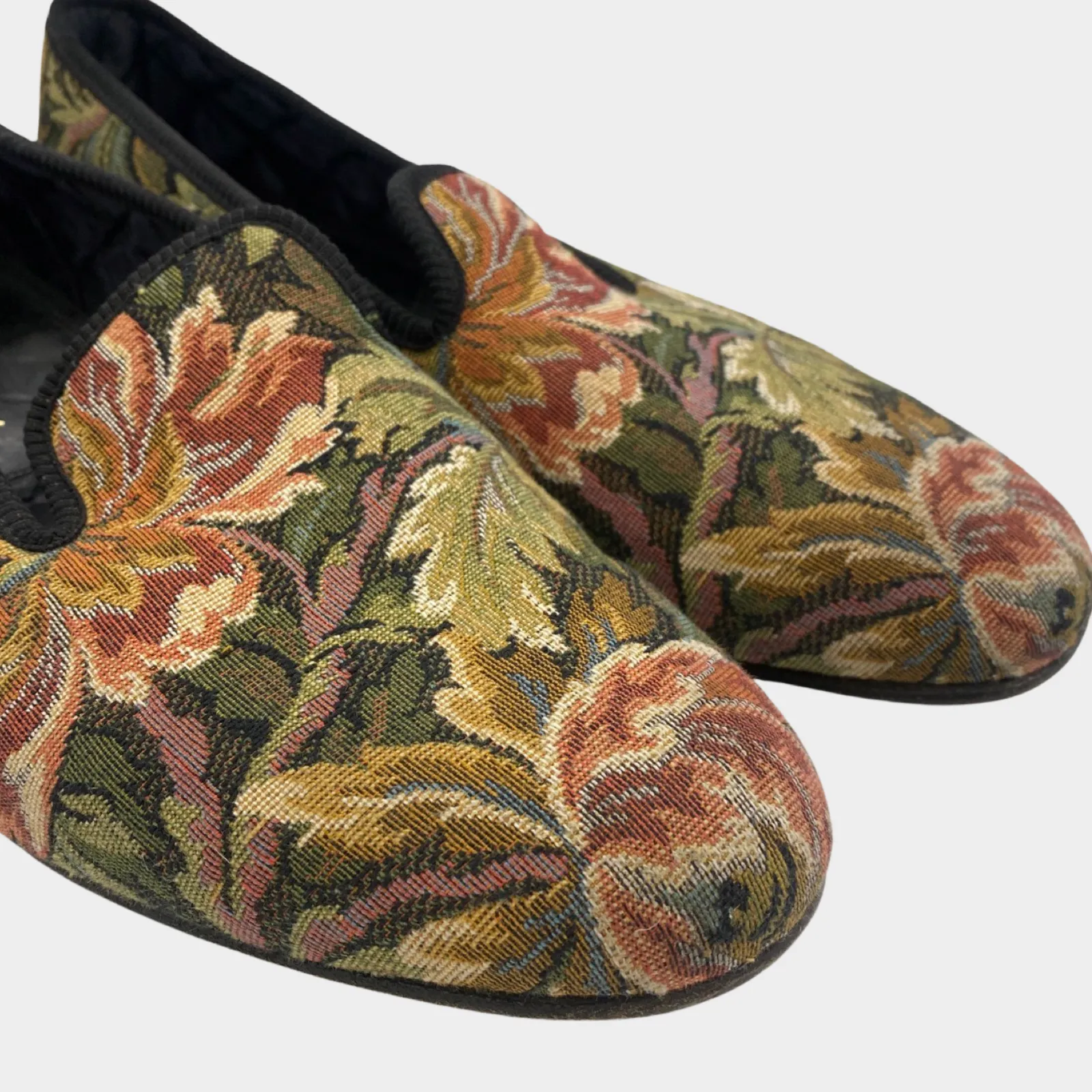 Arthur Sleep men's floral embroidered canvas loafers