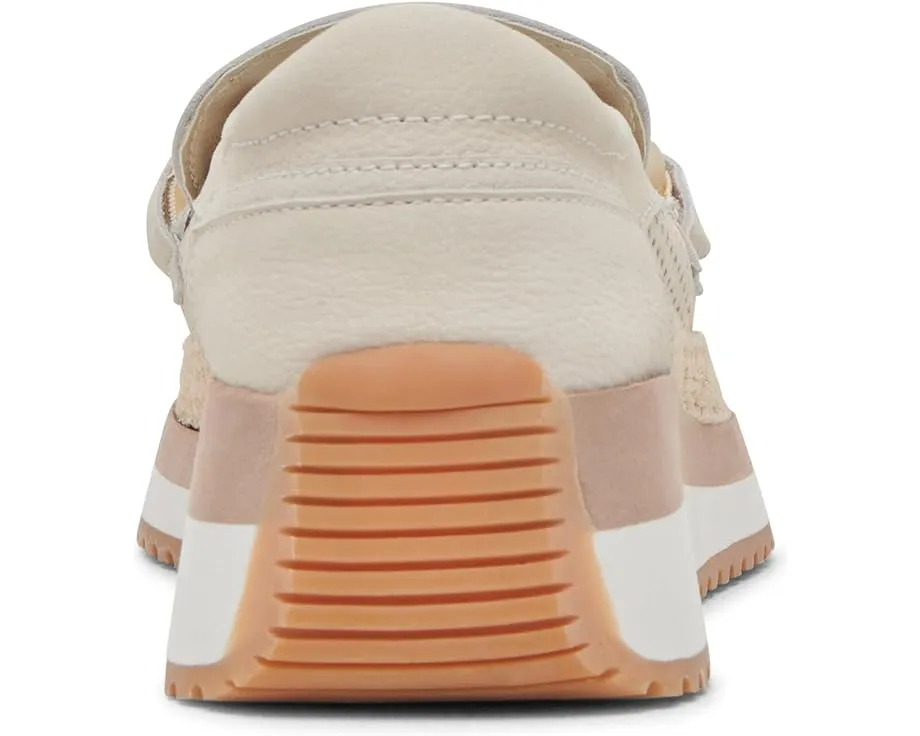 Dolce Vita Jadah Flats in Ivory Nubuck