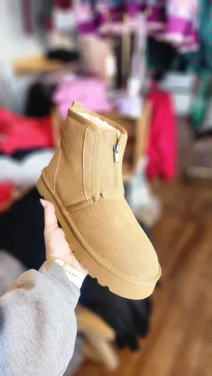 Laguna Suede Boots - Camel