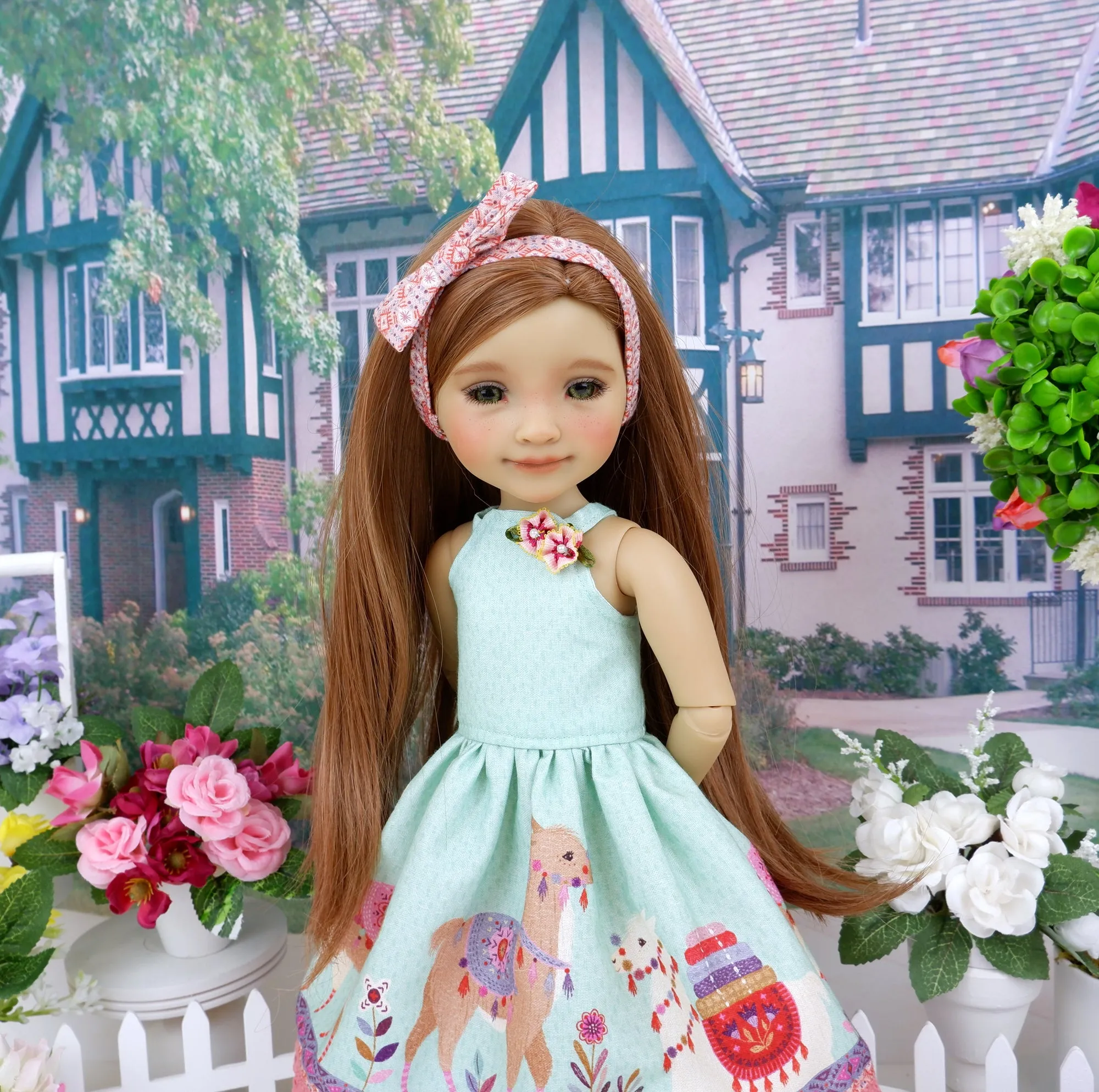 Llama Parade - dress with shoes for Ruby Red Fashion Friends doll