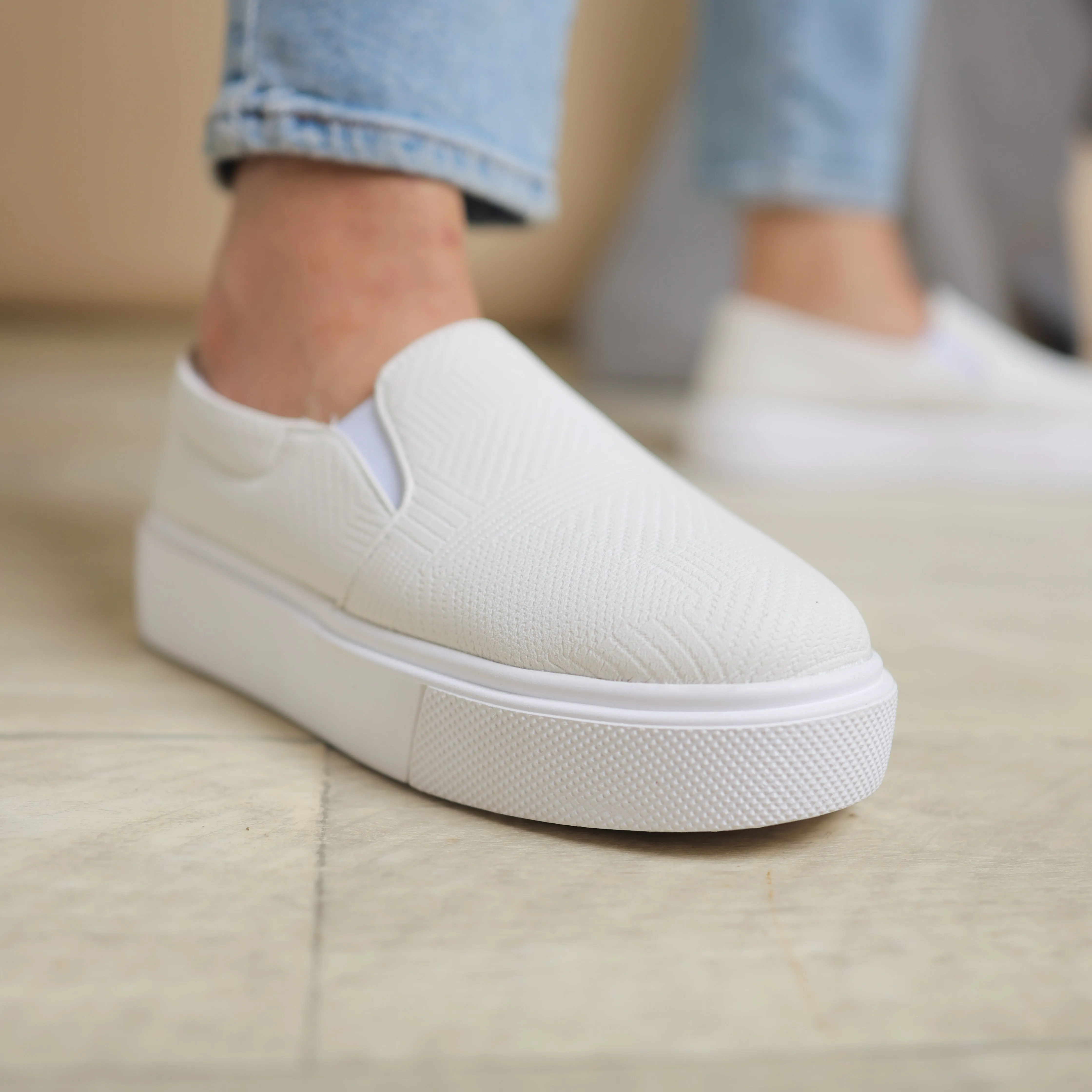 One Line Up White Leather Lace Up Flat Sneakers