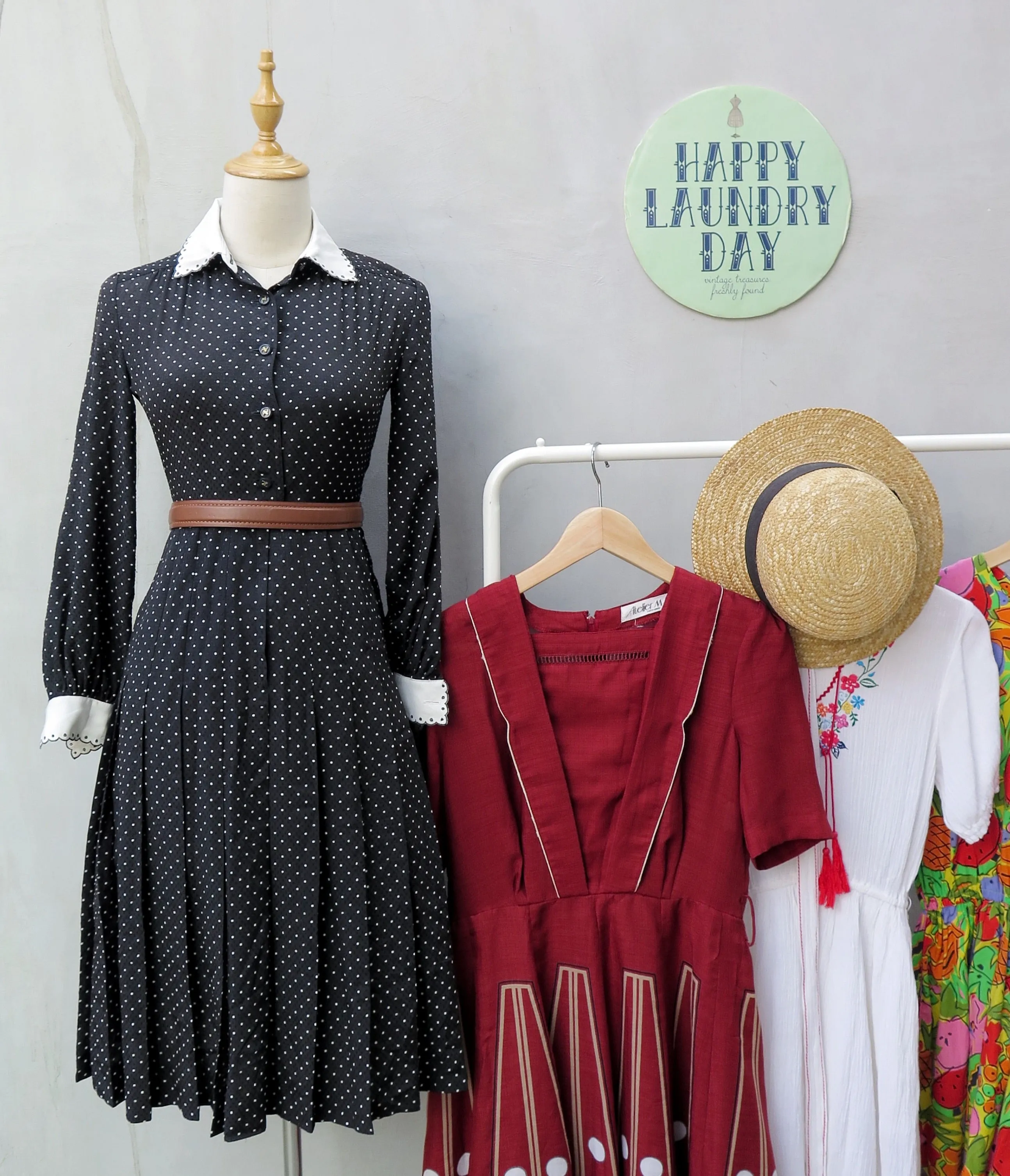 Shelly | Vintage 1950s/1960s Black textured polka dot embroidered scalloped collar Long sleeve dress