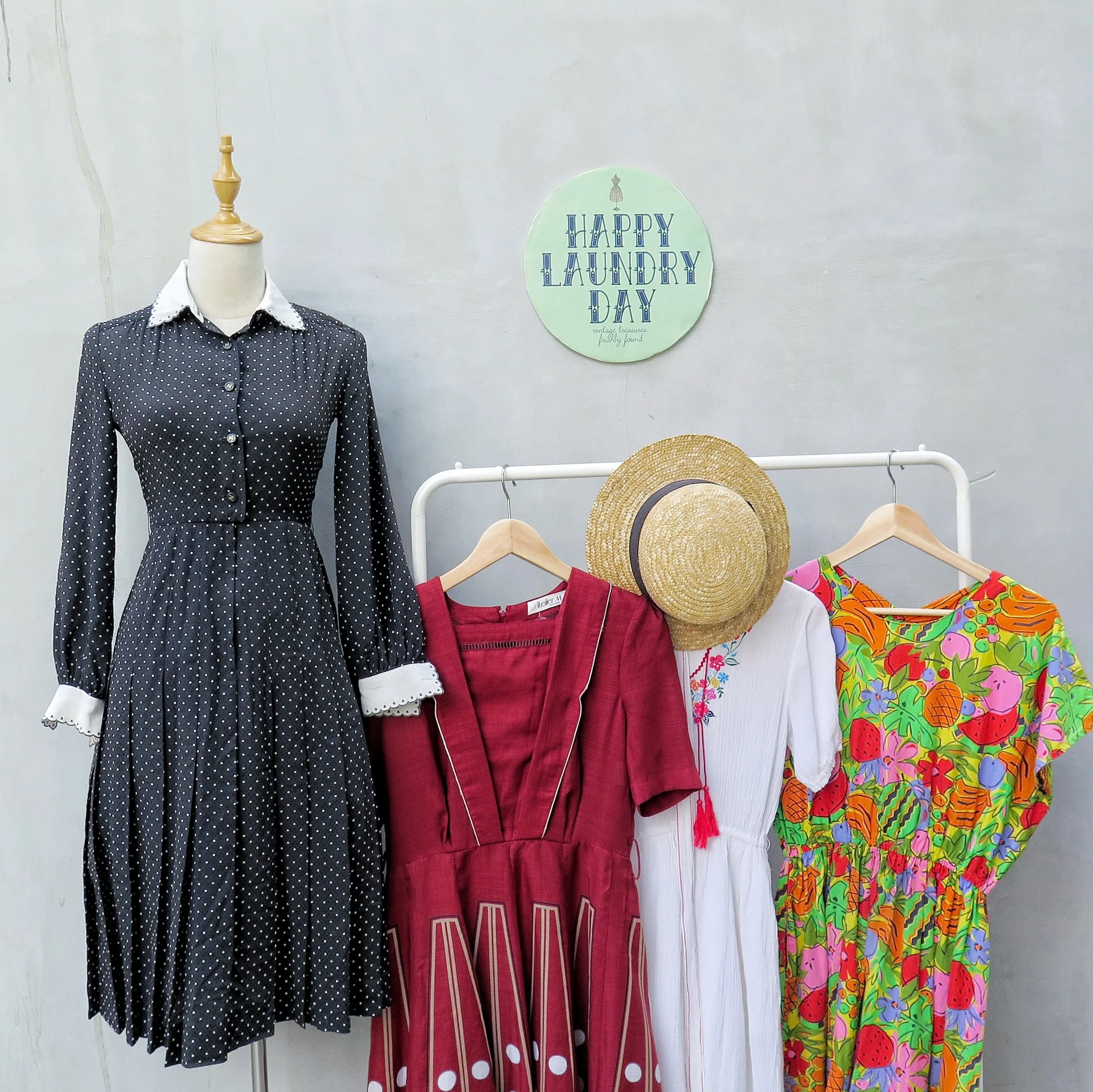 Shelly | Vintage 1950s/1960s Black textured polka dot embroidered scalloped collar Long sleeve dress