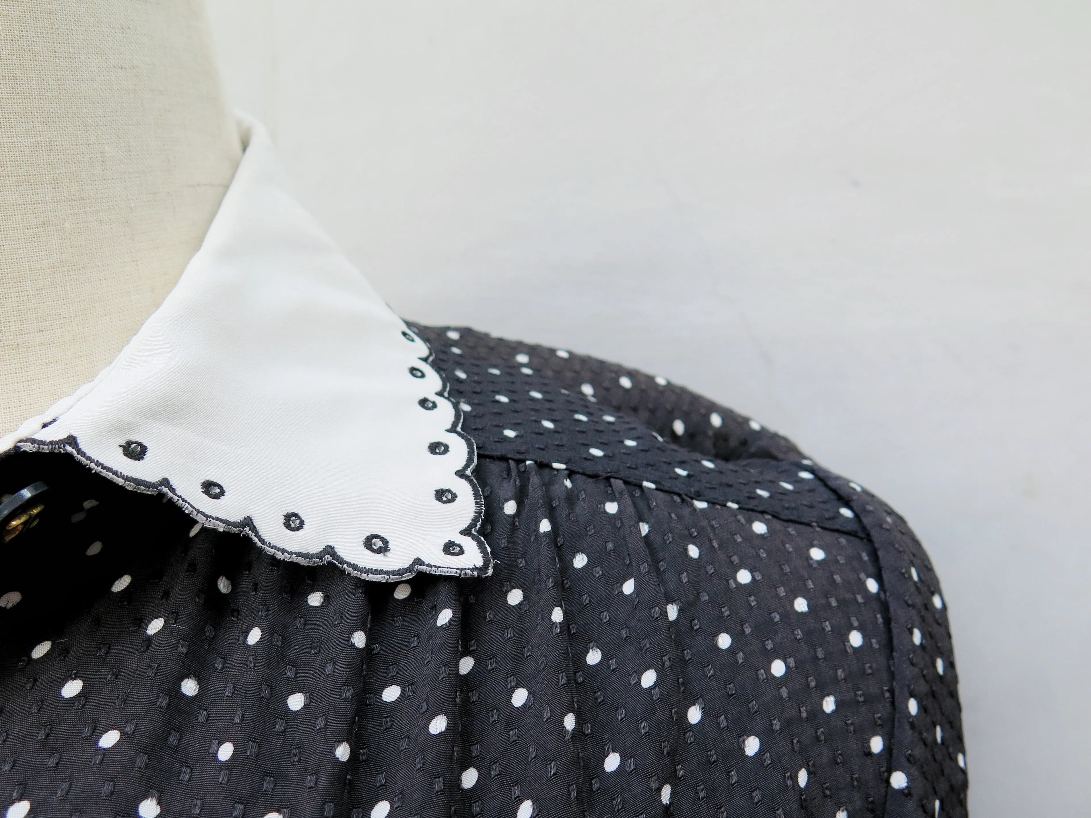 Shelly | Vintage 1950s/1960s Black textured polka dot embroidered scalloped collar Long sleeve dress